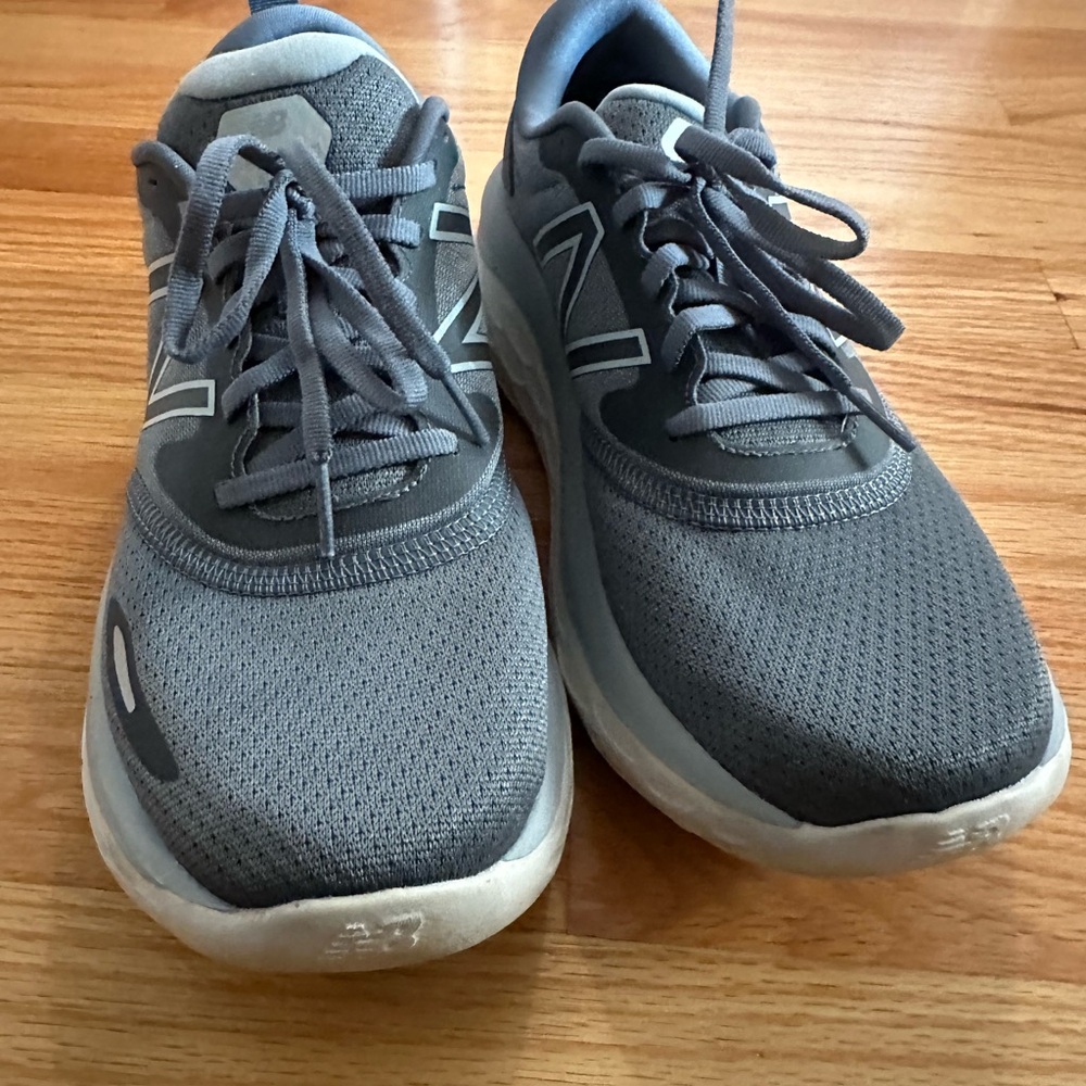 New balance ladies sneakers